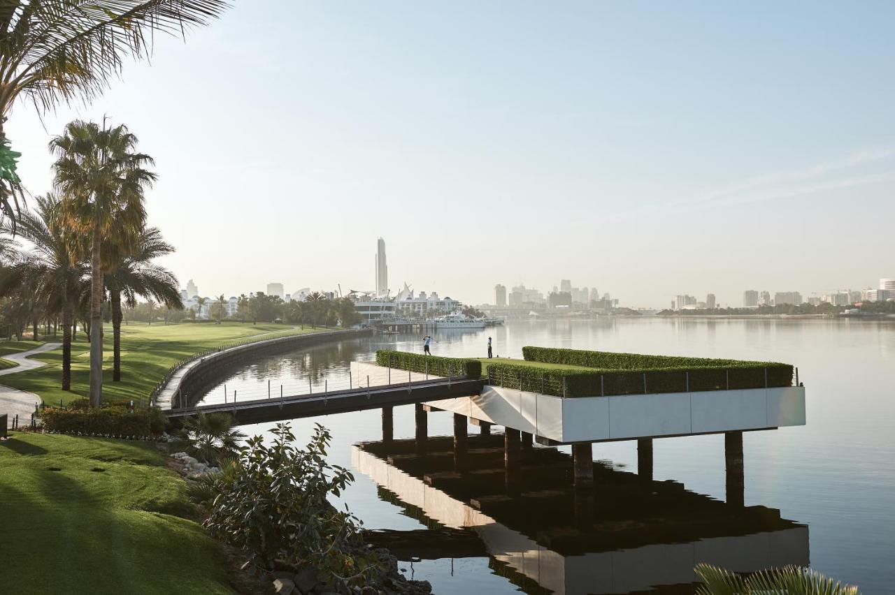 Park Hyatt Dubai Hotel Exterior photo The 18th green