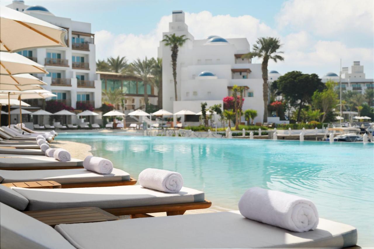 Park Hyatt Dubai Hotel Exterior photo The swimming pool at the hotel